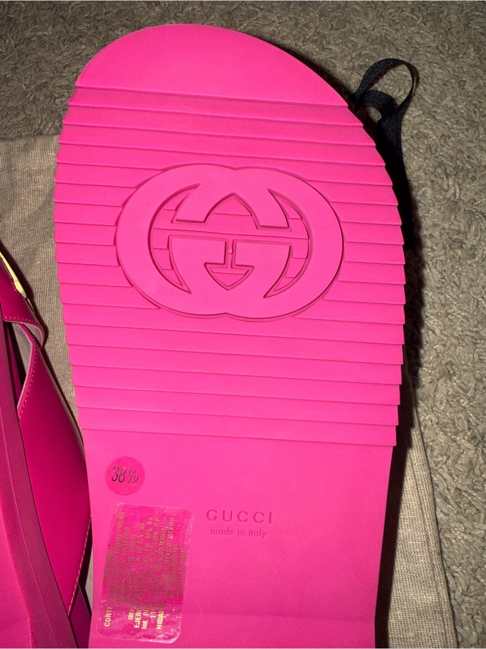 Gucci Calfskin Elizabeth Nappa Charlotte Logo Slingback Sandals 38.5 Fuchsia - Picture 7 of 15